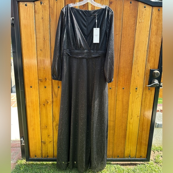 Ever-Pretty Women's Glitter A Line High Slit V-Neck Plus Size Formal Gown - Picture 2 of 4